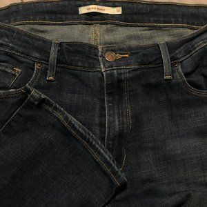 Levi's Mid Rise Skinny Jean